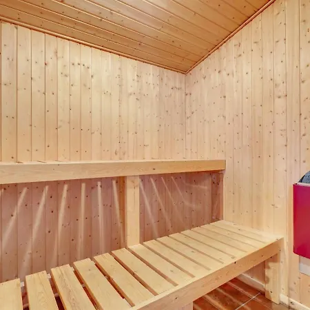 Vakantiehuis Kalotta - 3-2km From The Sea By Interhome *