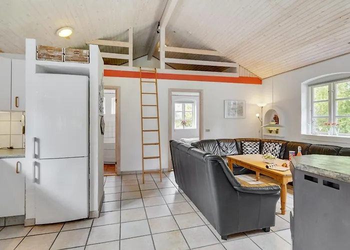 Prázdninový dům Kalotta - 3-2km From The Sea By Interhome *